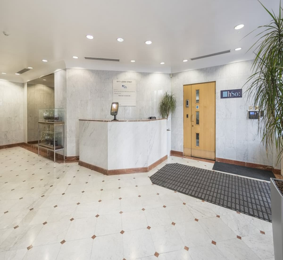 Leman Street, London, E1